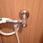 トイレ修理　止水栓水漏れ【京都府乙訓郡大山崎町】