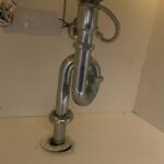 洗面所修理　排水パイプ水漏れ【兵庫県伊丹市】