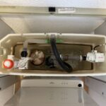 トイレ修理　床から水漏れ【大阪市東淀川区】